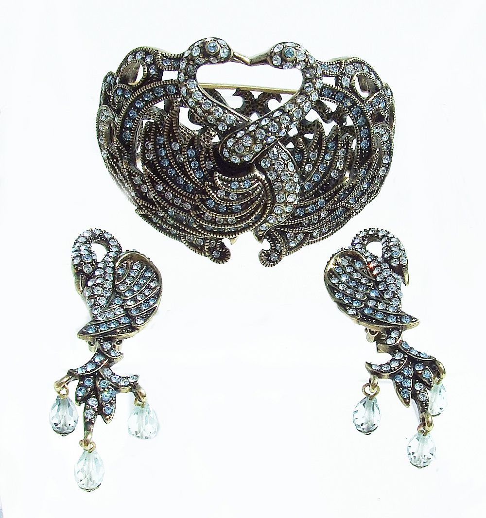 Signed Swan Design Crystal Bangle Bracelet M L Earring Set New