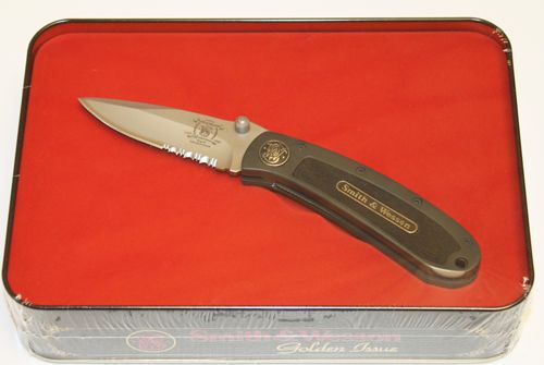 Smith Wesson 150th Anniversary Golden Issue Folding Knife w Collectors