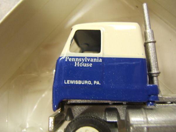 Winross Pennsylvania House Flatbed Lewisburg PA 1996