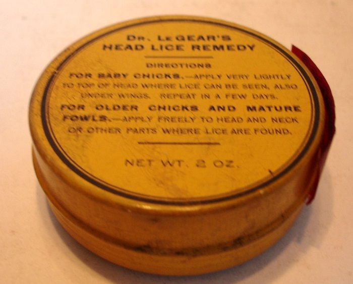 Dr. LeGears Veterinary Head Lice Remedy For Chicken Tin Graphic St