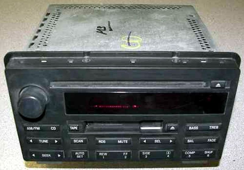 2003 2004 2005 Lincoln Aviator Vehicle Factory Stereo Tape CD Player