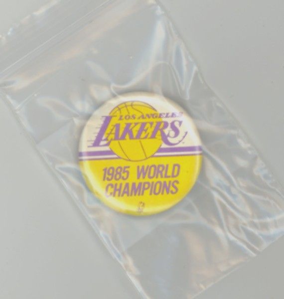 Los Angeles Lakers 1985 World Champions Pin Button