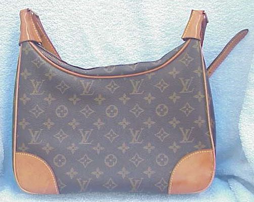 Louis Vuitton Monogram Boulogne 30 Handbag