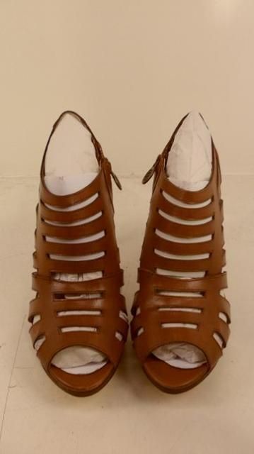 Maxstudio Womens Rosemarie Heel 9 Chestnut $160 Value