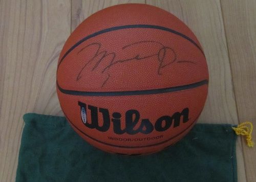 MICHAEL JORDAN Signed Wilson Indoor / Outdoor Basketball   Upper Deck