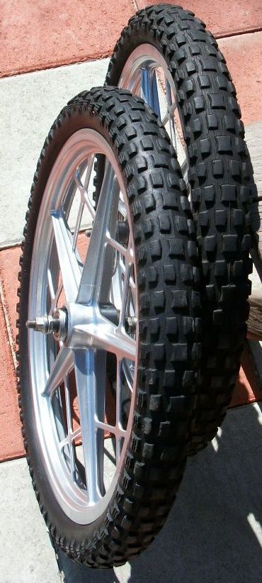 Motomag Mongoose Two Rims Wheels Mags Cheng Shin 70s OG Tires