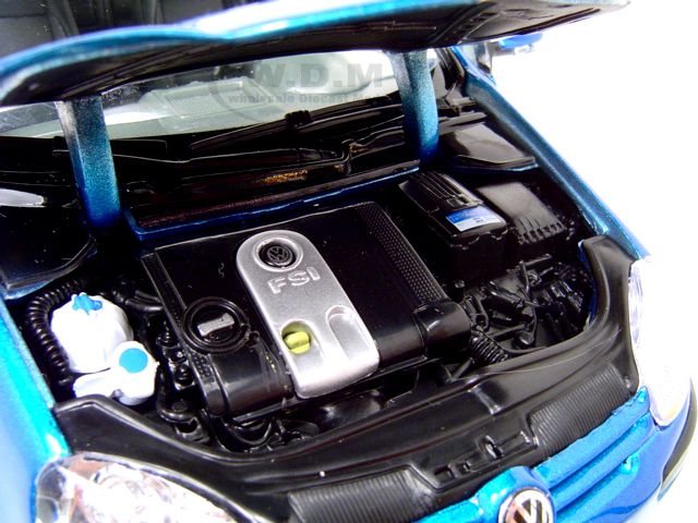 Volkswagen Golf V VW Blue 1 18 Scale Diecast Model