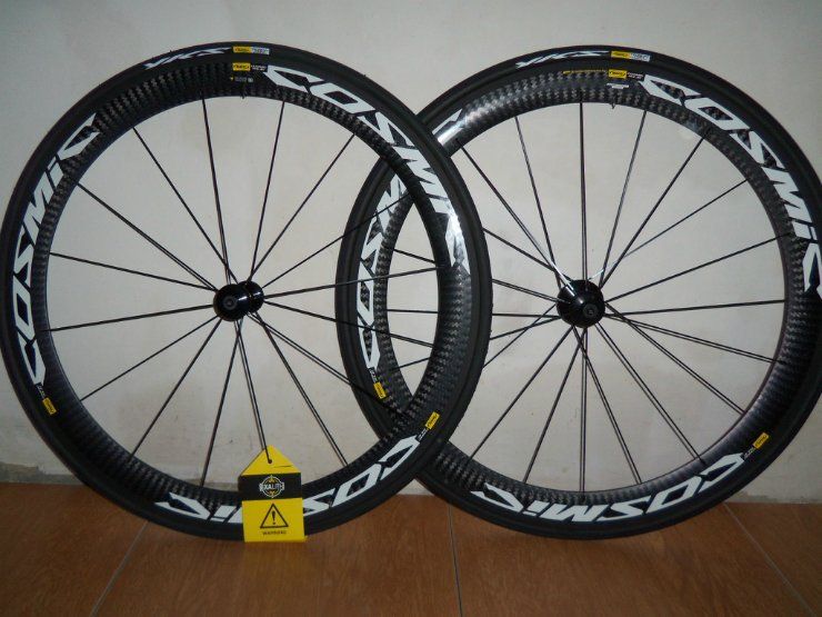 New 2013 Mavic Cosmic Sle Clincher Carbon Wheelset