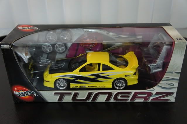 Integra hotwheels tunerz 118 Yellow Autoart matchbox tomica