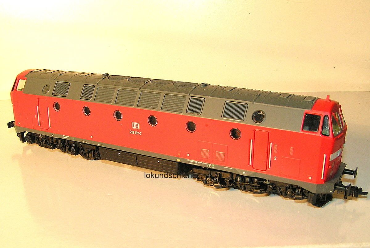 BR 219 137 7 DB Diesellok  Brawa 0436 DSS  HO