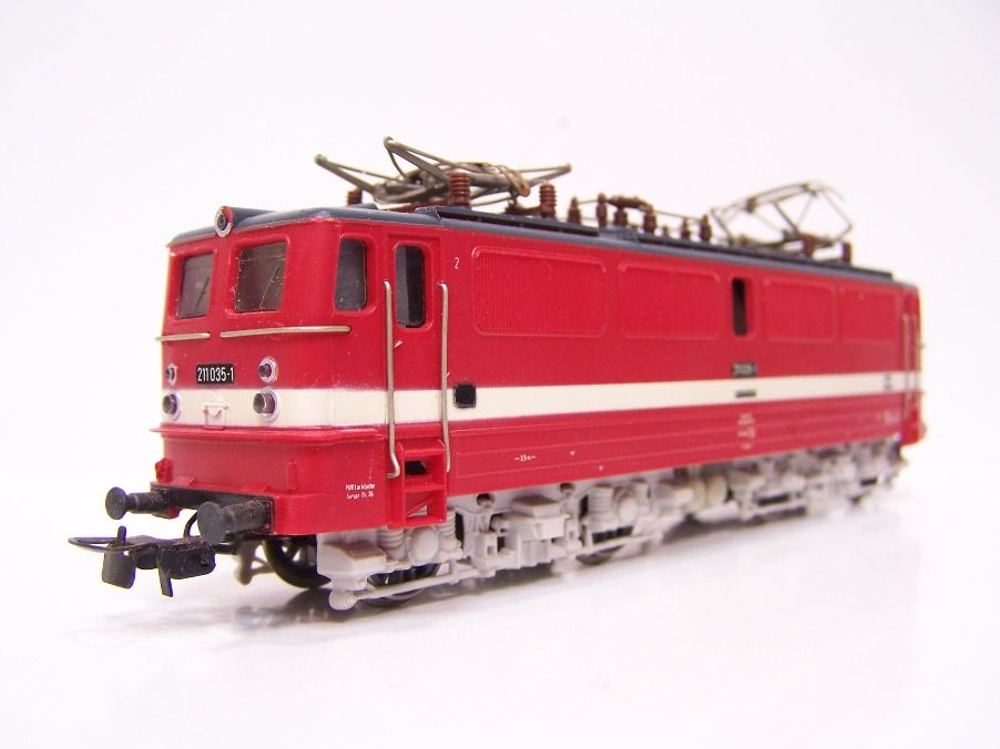 PIKO BR211 Elektrolok 211 035 1 Elektrolokomotive Spur H0 DR E Lok Rot