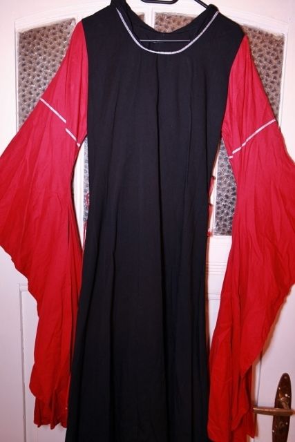 süßes Kleid, schwarz rot, Gothic, WGT, Gruftie, Baumwolle, Zipfel