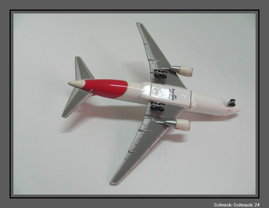 Herpa Wings 504270 Boeing 767 238 ER „Qantas“ Australian  1500