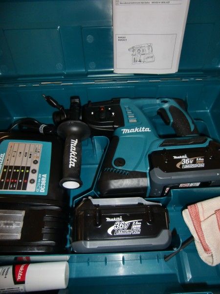 Makita BHR261RDE Akku Bohrhammer BHR 261 RDE