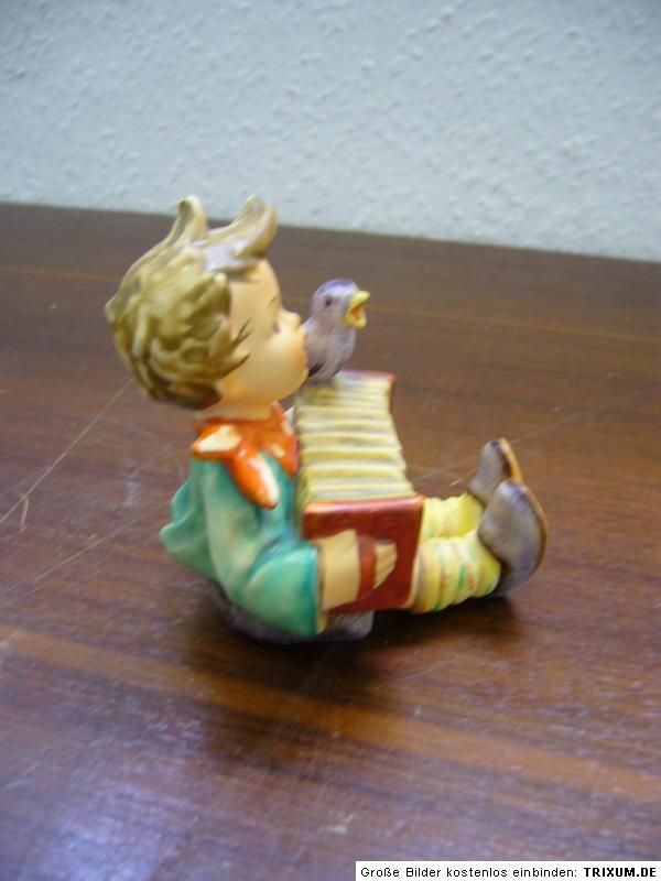 Art. 5916) Hummelfigur Nr.110/I; Heini, Bandoneonspieler Top