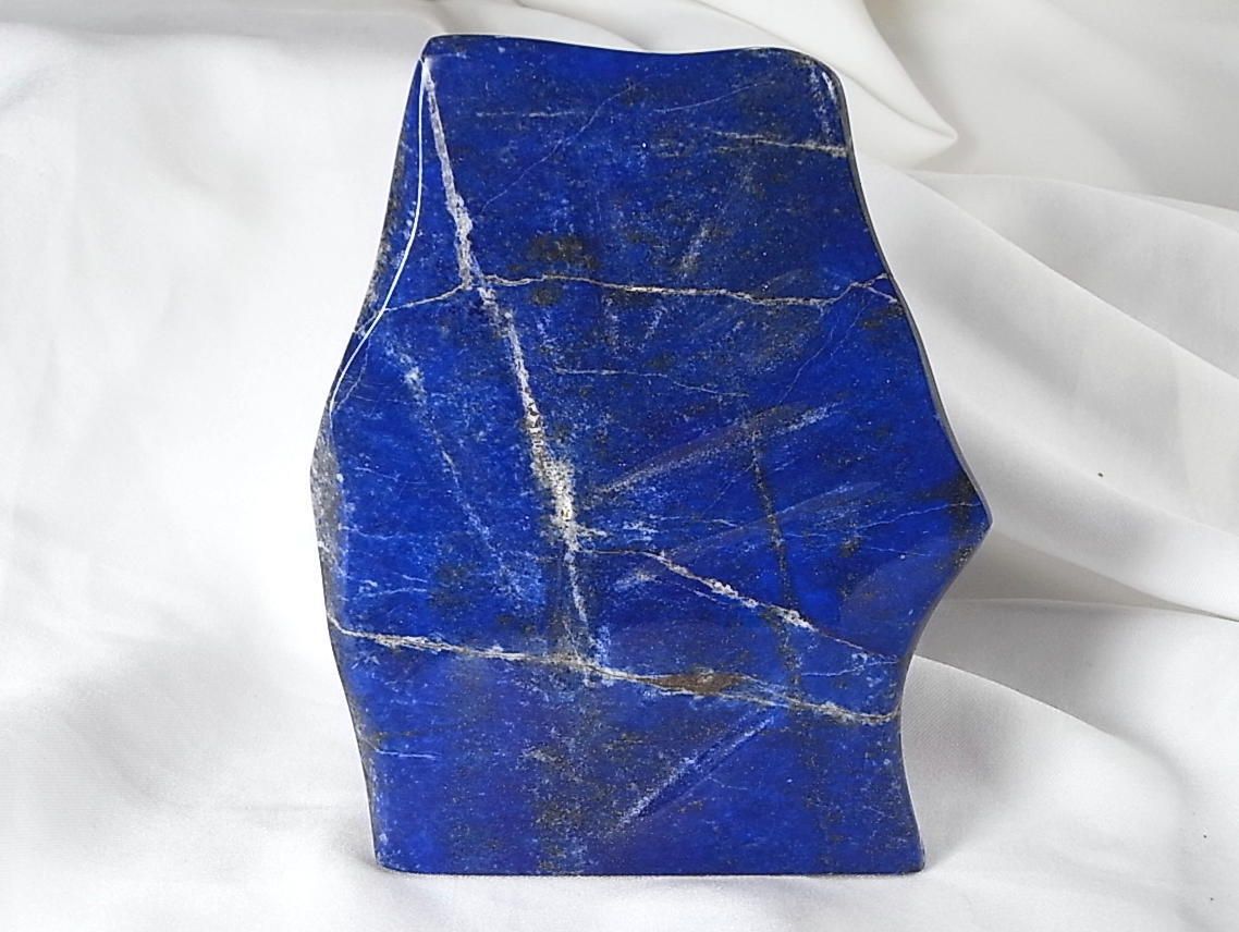 Superschöne royalblaue Lapislazuli Skulptur 386Gramm 12,5cm TOP