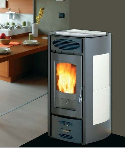 STUFA PELLET SCINTILLA 10KW MAIOLICA TELECOMANDO E CRON