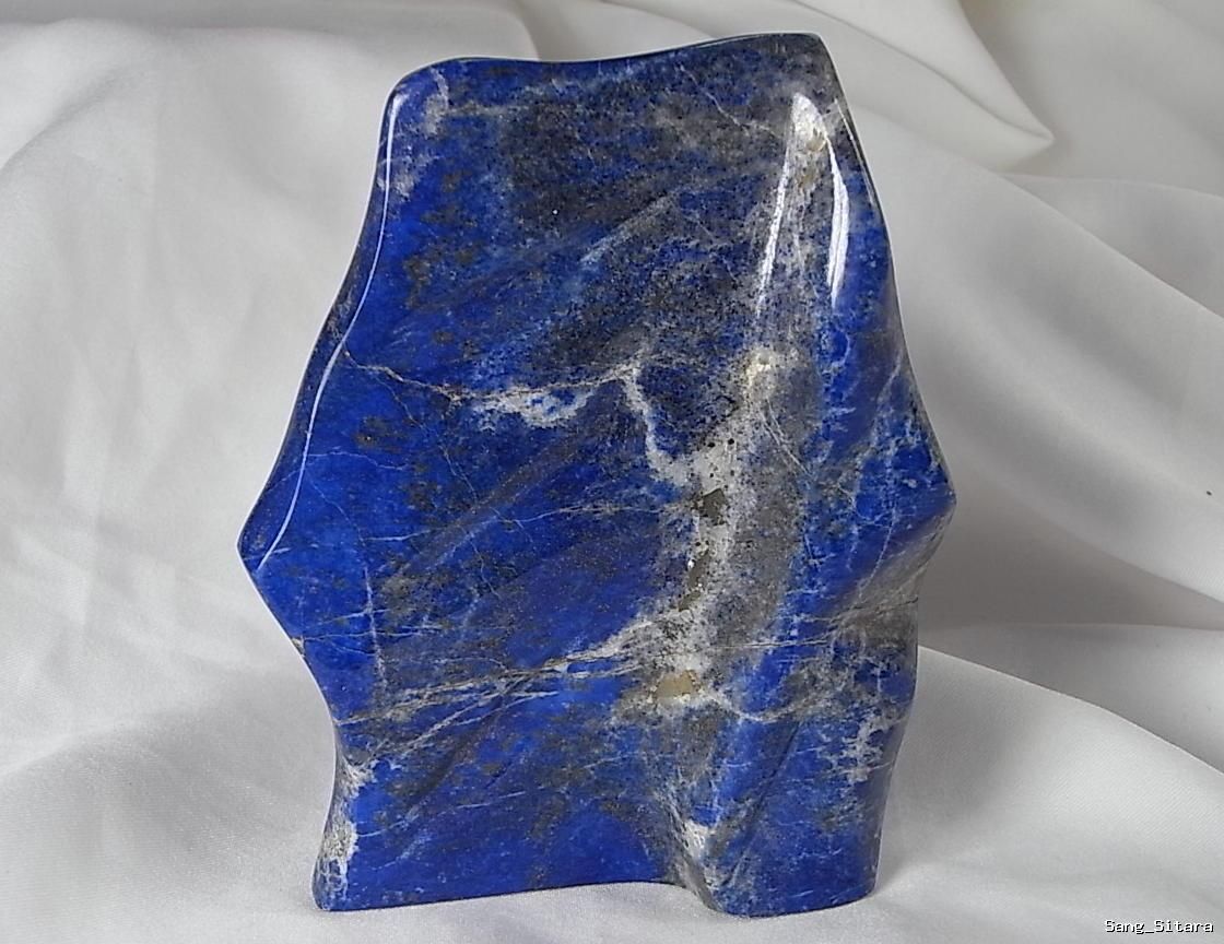 Superschöne royalblaue Lapislazuli Skulptur 386Gramm 12,5cm TOP