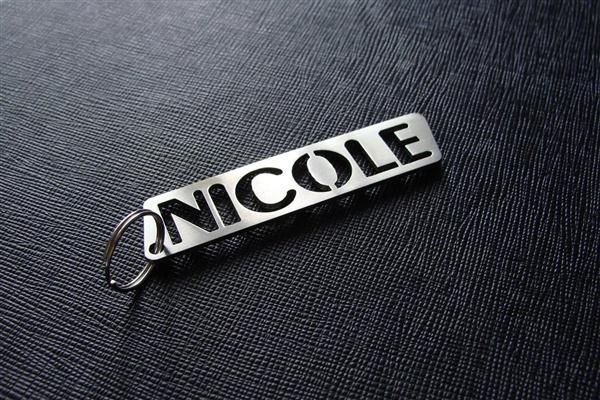 Nicole Schlüsselanhänger Name Edelstahl Geschenk Anhänger keyring