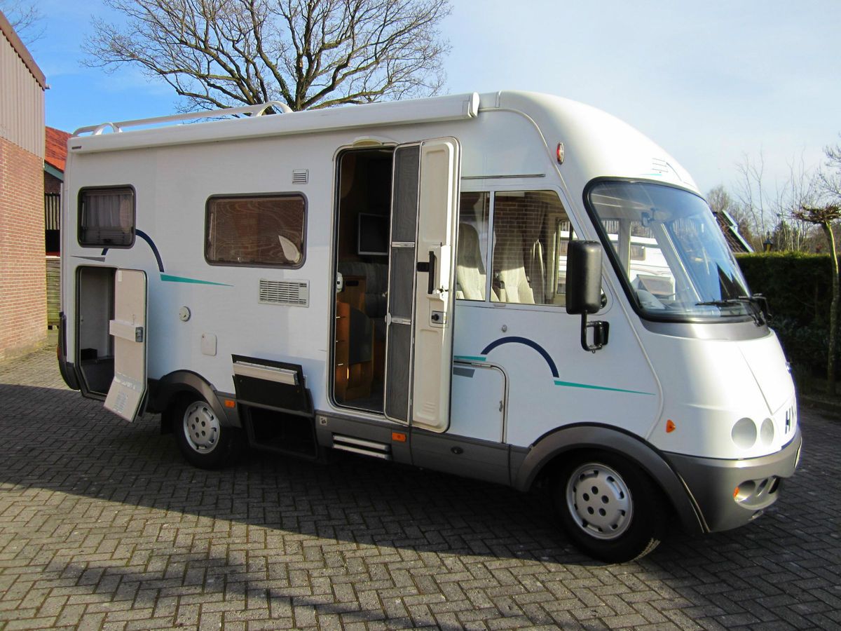 Wohnmobil Hymer Eriba B 524 Gepflegtes Sommer Fz m Anhaengerkuplung