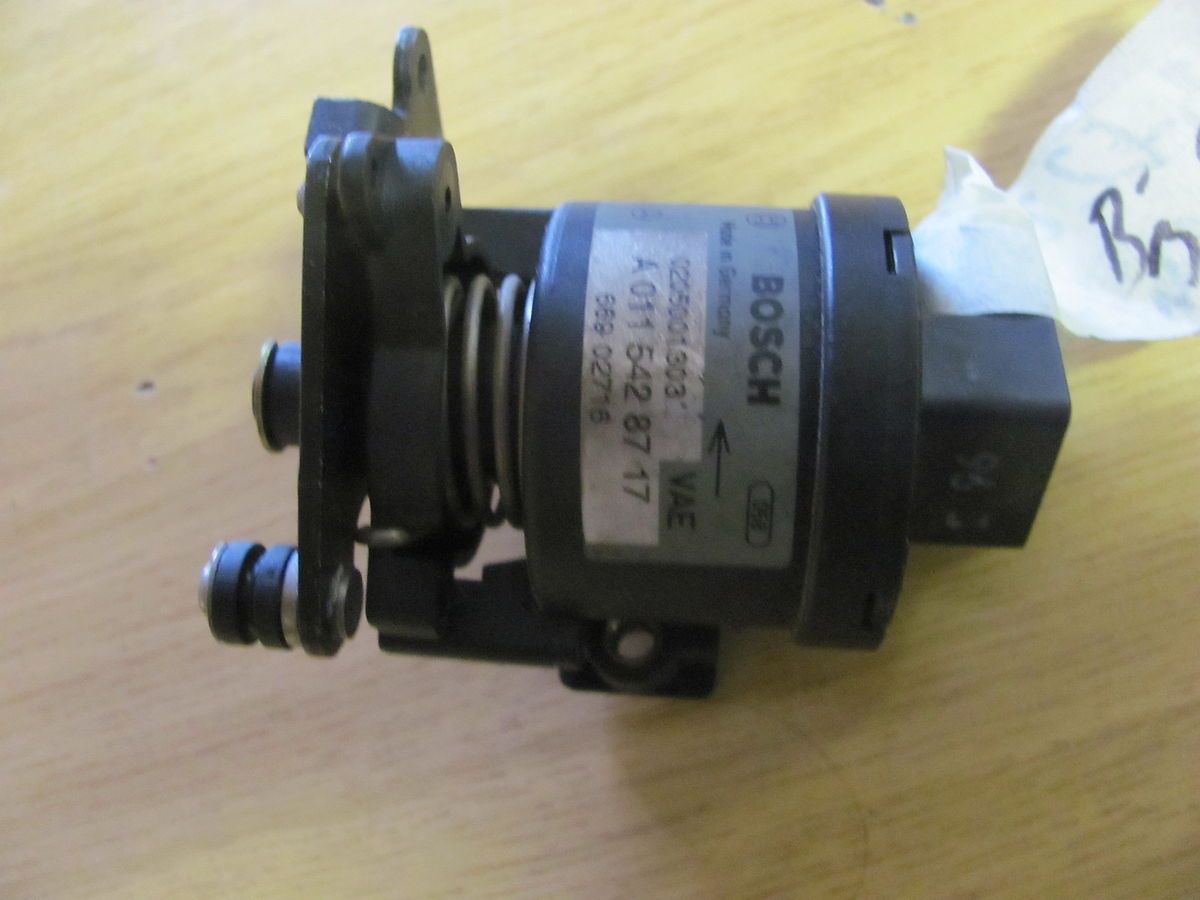 Sensor Gaspedal / Mercedes Benz W210 / 011 542 87 17