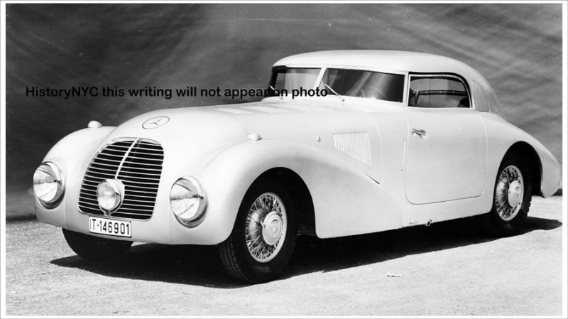 1940 MERCEDES 540 K FACTORY PROMOTIONAL PHOTO