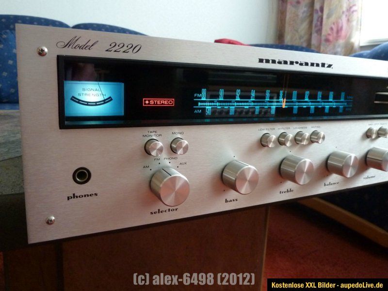 Receiver Marantz 2220 mit Woodcase