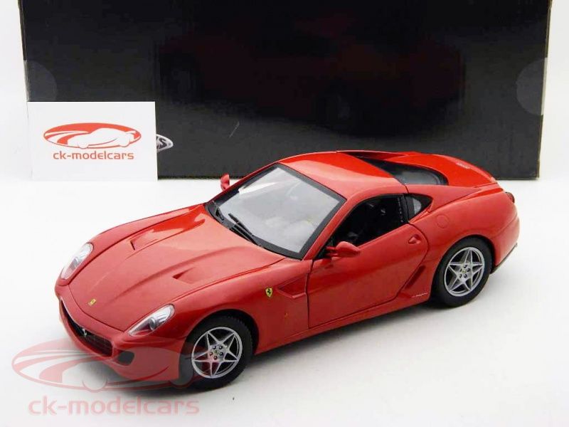 Ferrari 599 GTB Fiorano Bj. 2006 rot / red 118 HotWheels