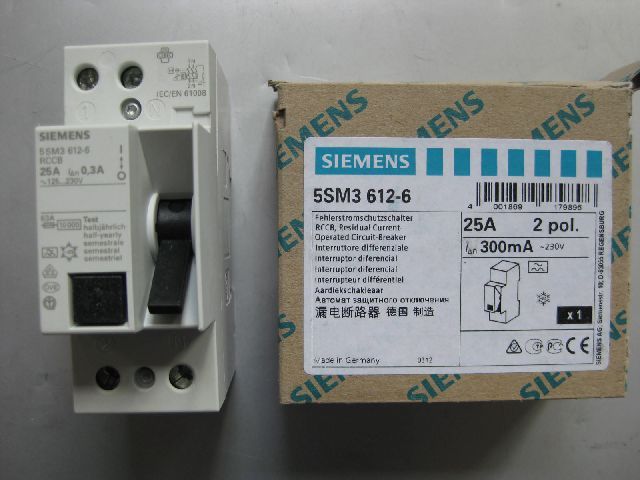 Siemens Fehlerstromschutzschalter 5SM3 612 6 25A 2p NEU