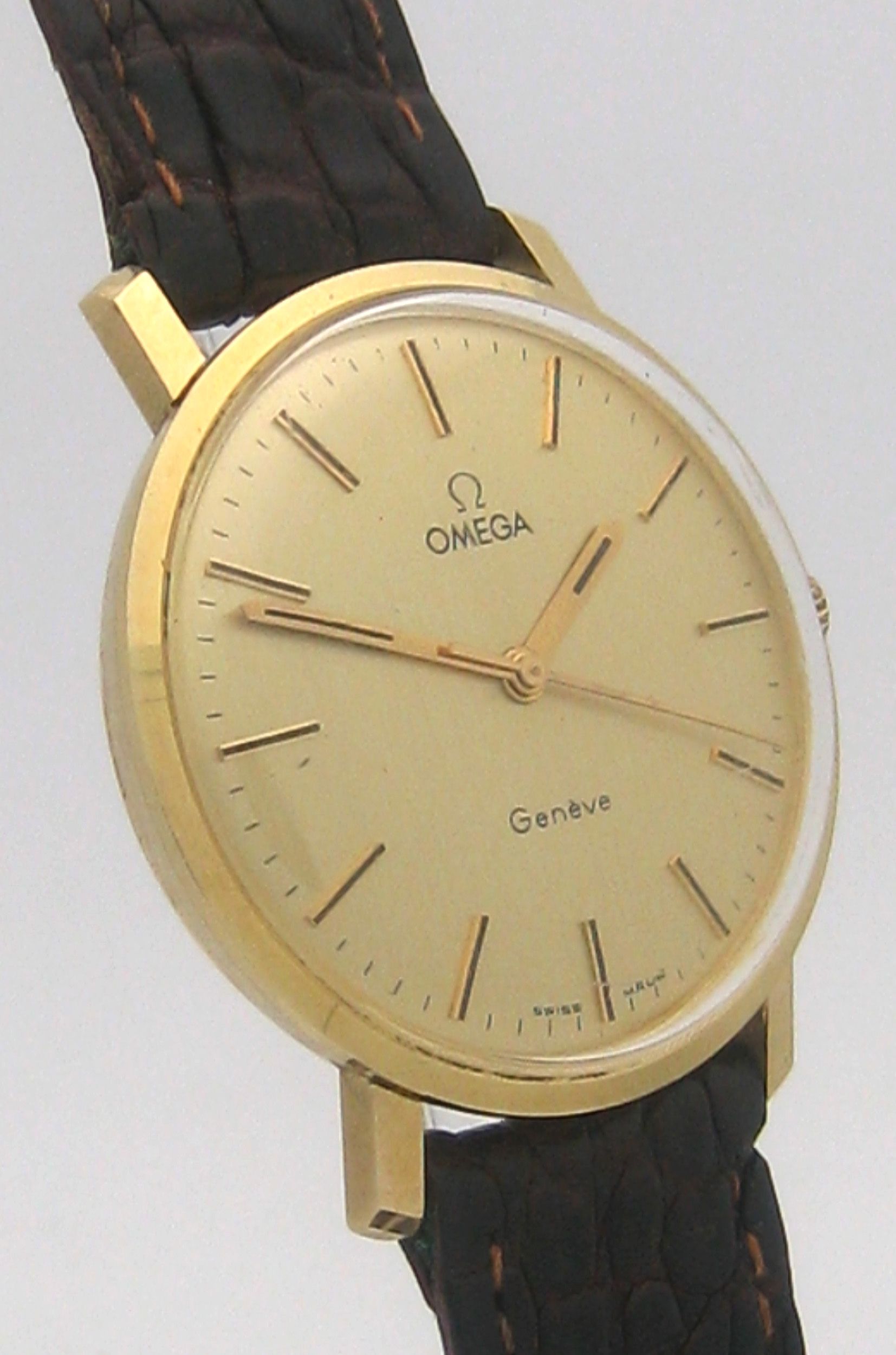 OMEGA REF. 1211 IN 14 KT GOLD HERRENUHR 60ER KAL. 610