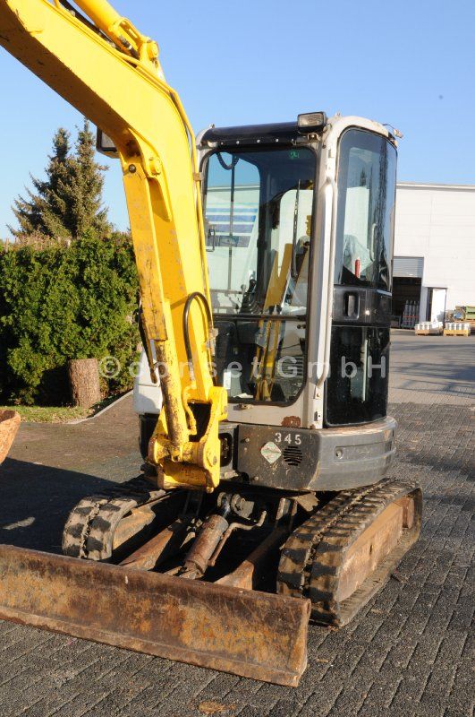 NEW HOLLAND KOBELCO E30.2.SR Minibagger Kurzheckbagger 3,2T BJ 2005