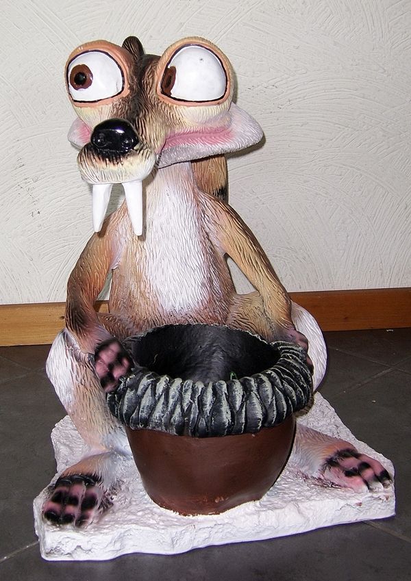 SCRAT ICE AGE KLEIN GARTENFIGUR DEKOFIGUR NEU H41 CM