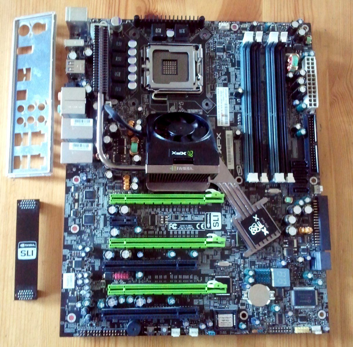 XFX nForce 780i 3 Way SLI Motherboard, Sockel 775