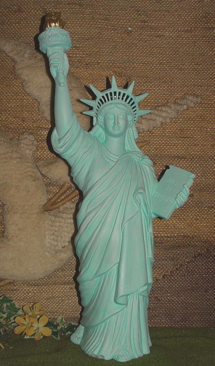 GS 1838   Keramik Figur  Freiheitsstatue Höhe 62 cm