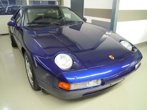 Porsche 928 GTS DEUTSCHES FAHRZEUG EUR2