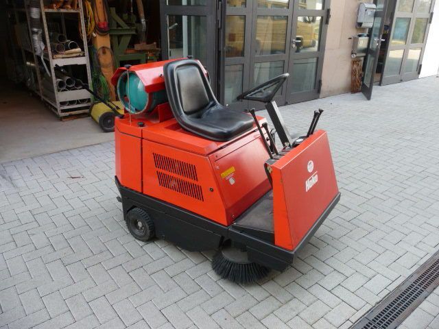 Kehrmaschine Hako Jonas 950 V