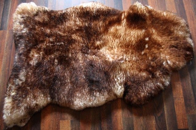 gegerbtes Schaffell Lammfell weiss/braunTeppich Sheepskin133x98x6#973