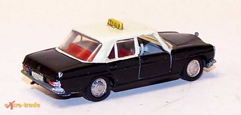 Altes Schuco Modellauto; Mercedes Benz 200/8; M 1/66   3KWCH957