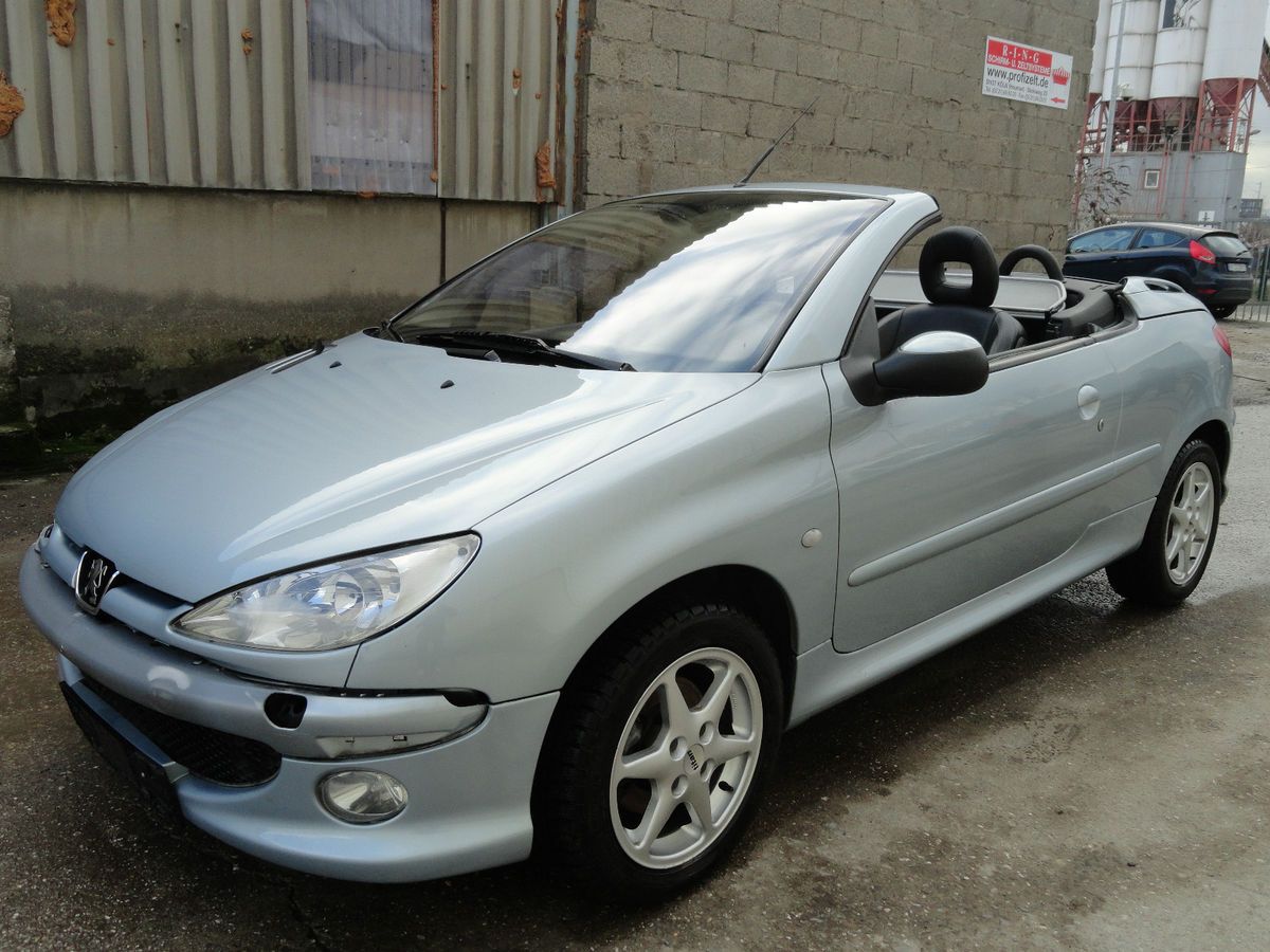 Peugeot 206 CC Platinum EZ 2004 Leder Unfal Unfall Unfallschaden 85432