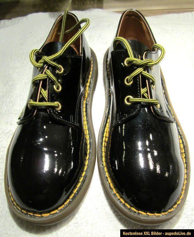 Dr. Doc Martens LACK BOOTS SCHUHE Schwarz 3 Loch Made in England GR