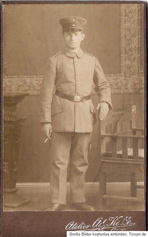 CDV Soldat im Fotoatelier   Göttingen 1910er